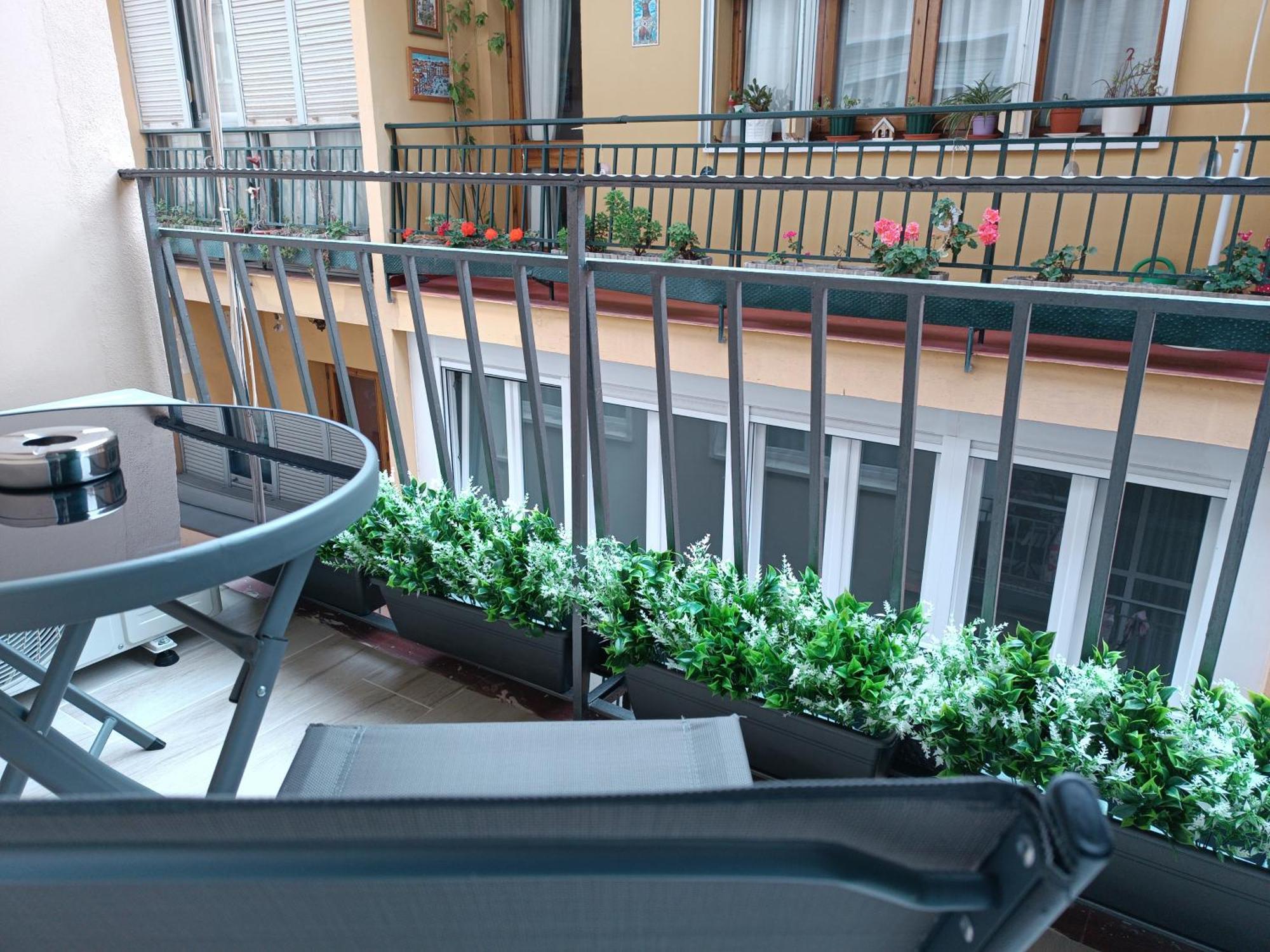 Alojamiento Beethoven Luxury Malaga Luaran gambar