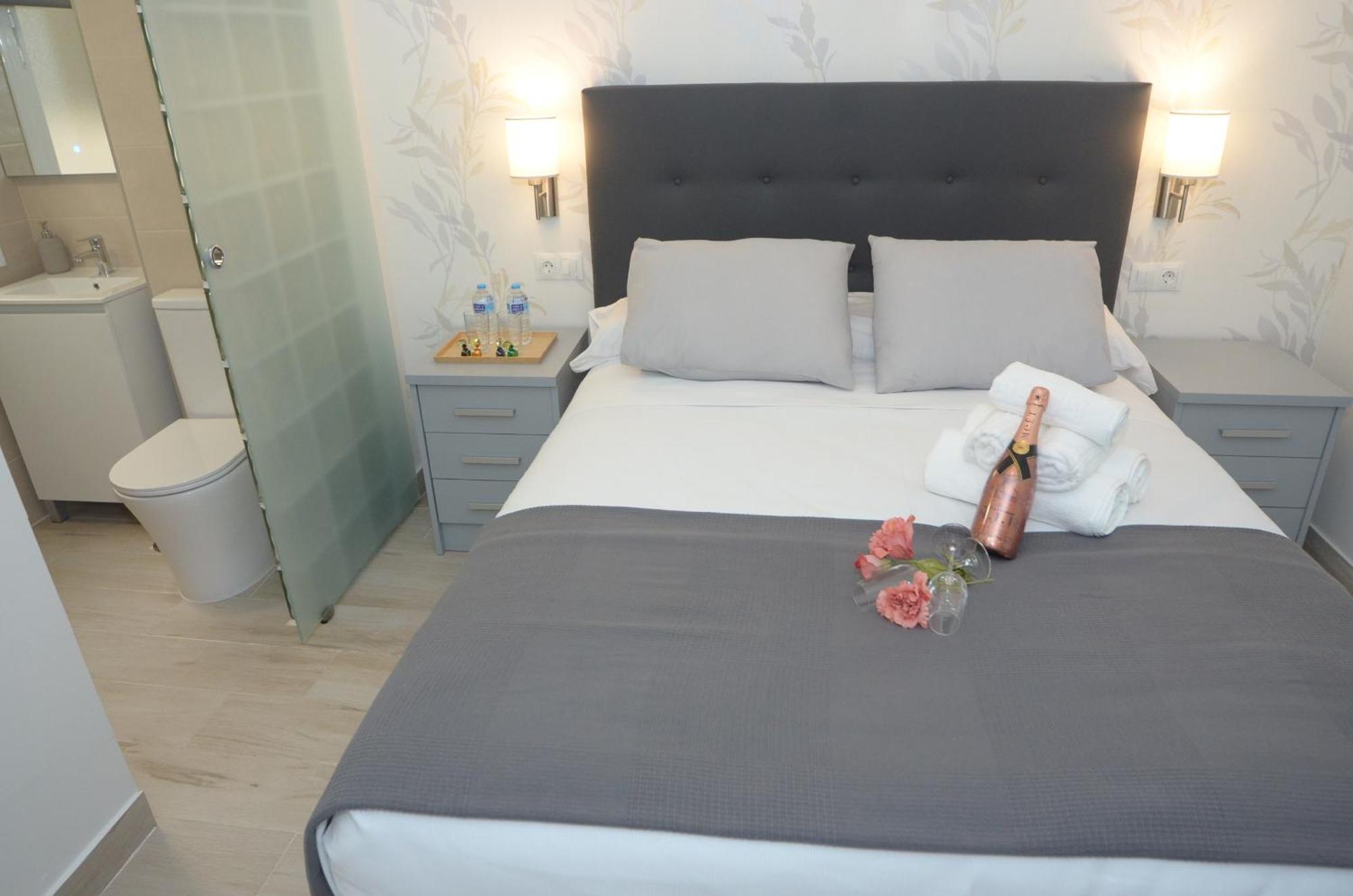 Alojamiento Beethoven Luxury Malaga Luaran gambar