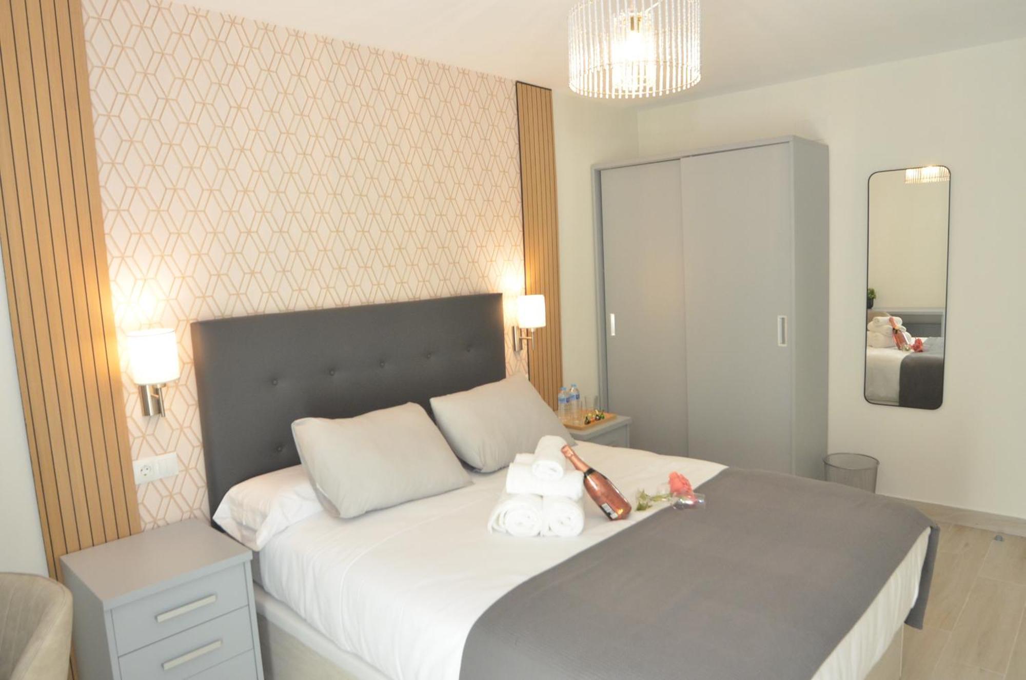 Alojamiento Beethoven Luxury Malaga Luaran gambar