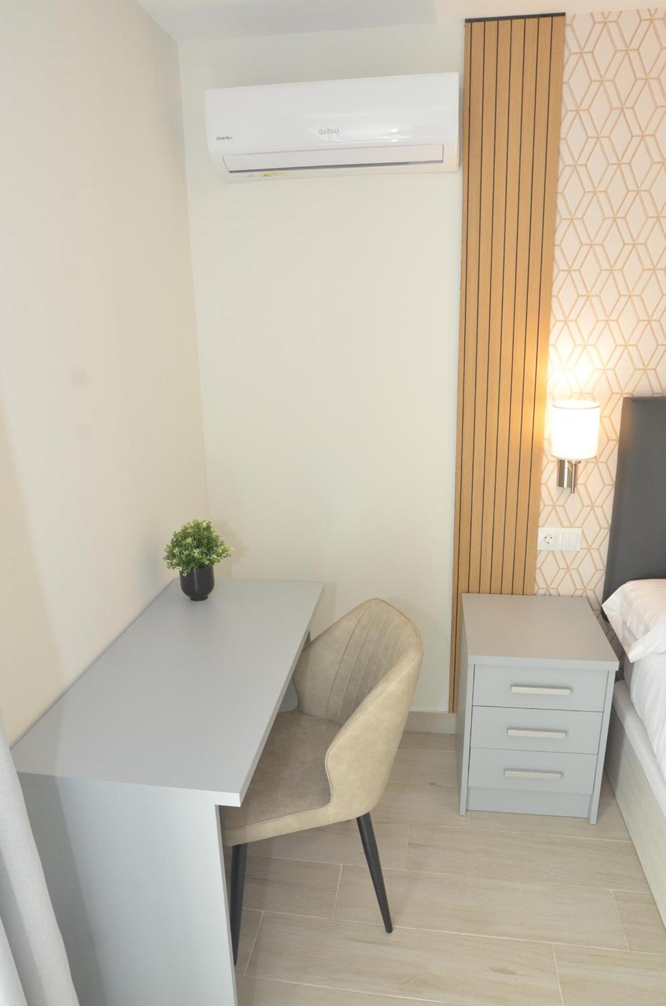Alojamiento Beethoven Luxury Malaga Luaran gambar