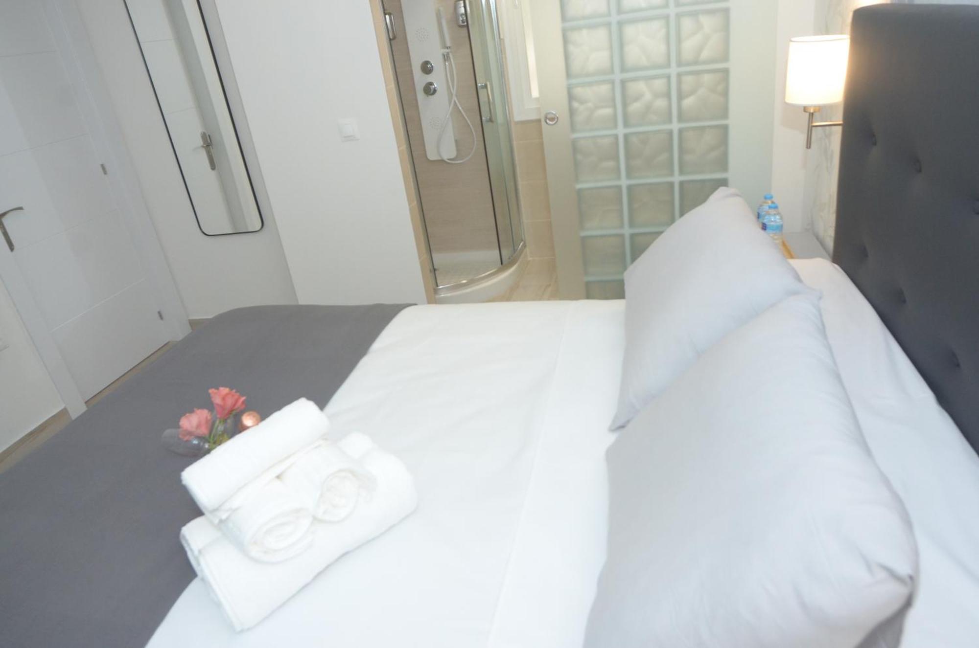 Alojamiento Beethoven Luxury Malaga Luaran gambar