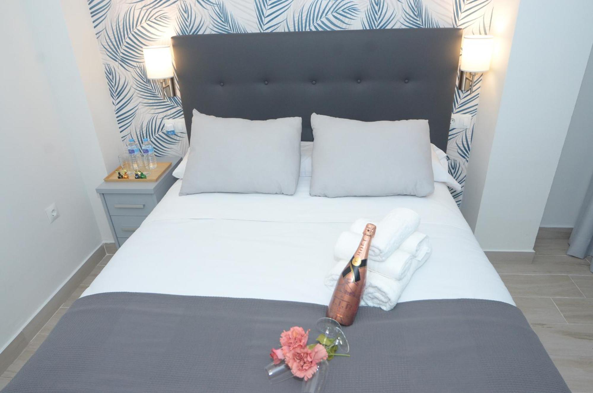 Alojamiento Beethoven Luxury Malaga Luaran gambar