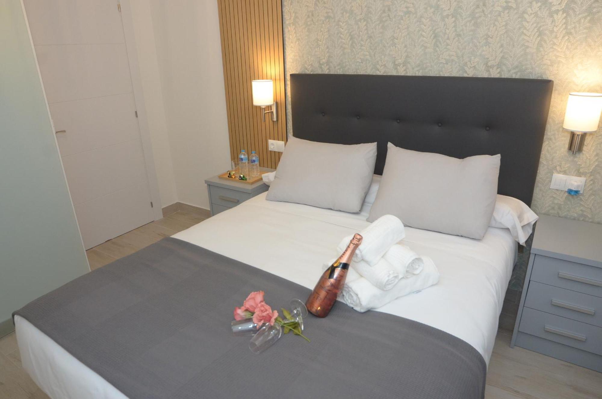 Alojamiento Beethoven Luxury Malaga Luaran gambar