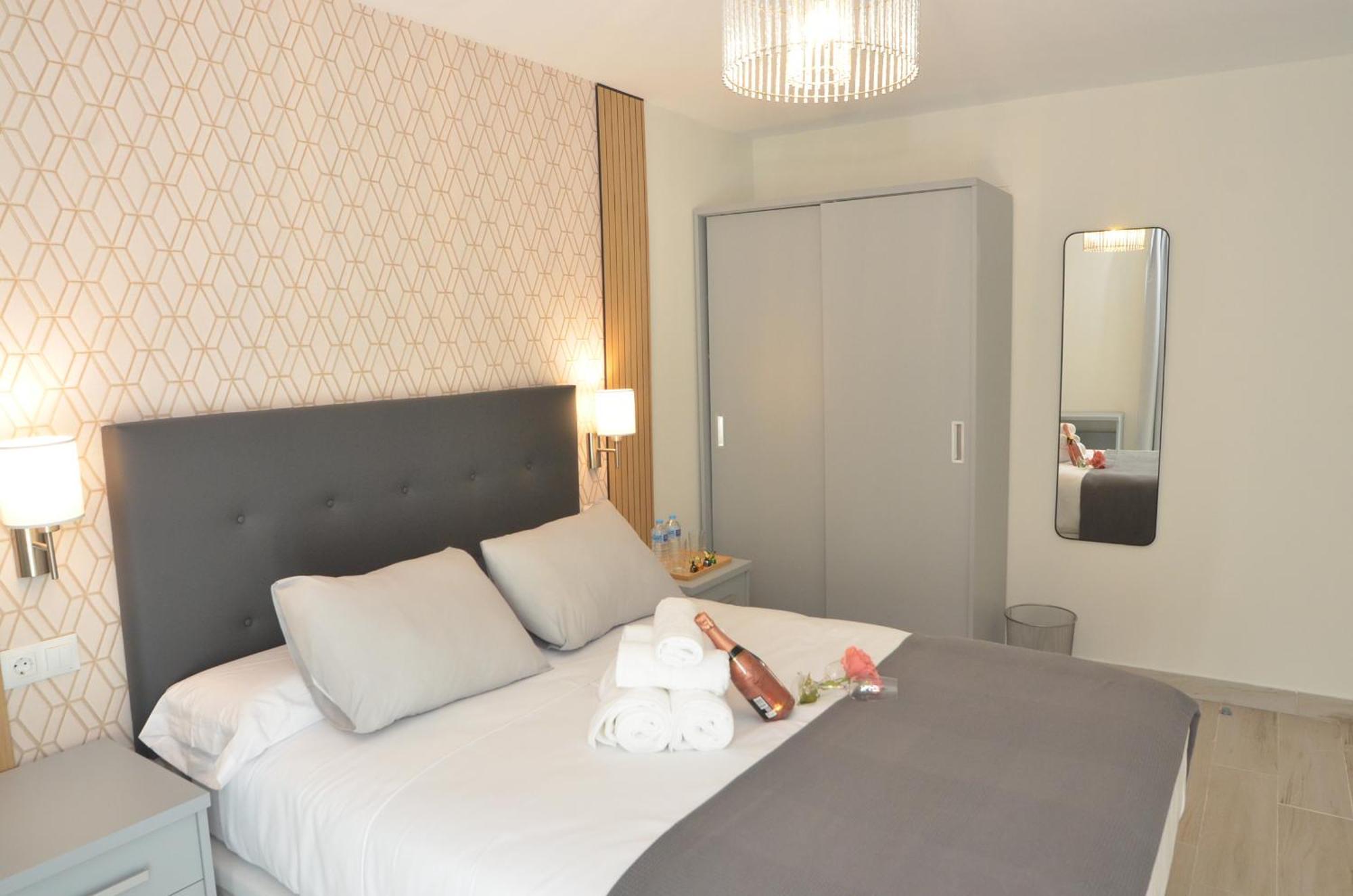 Alojamiento Beethoven Luxury Malaga Luaran gambar
