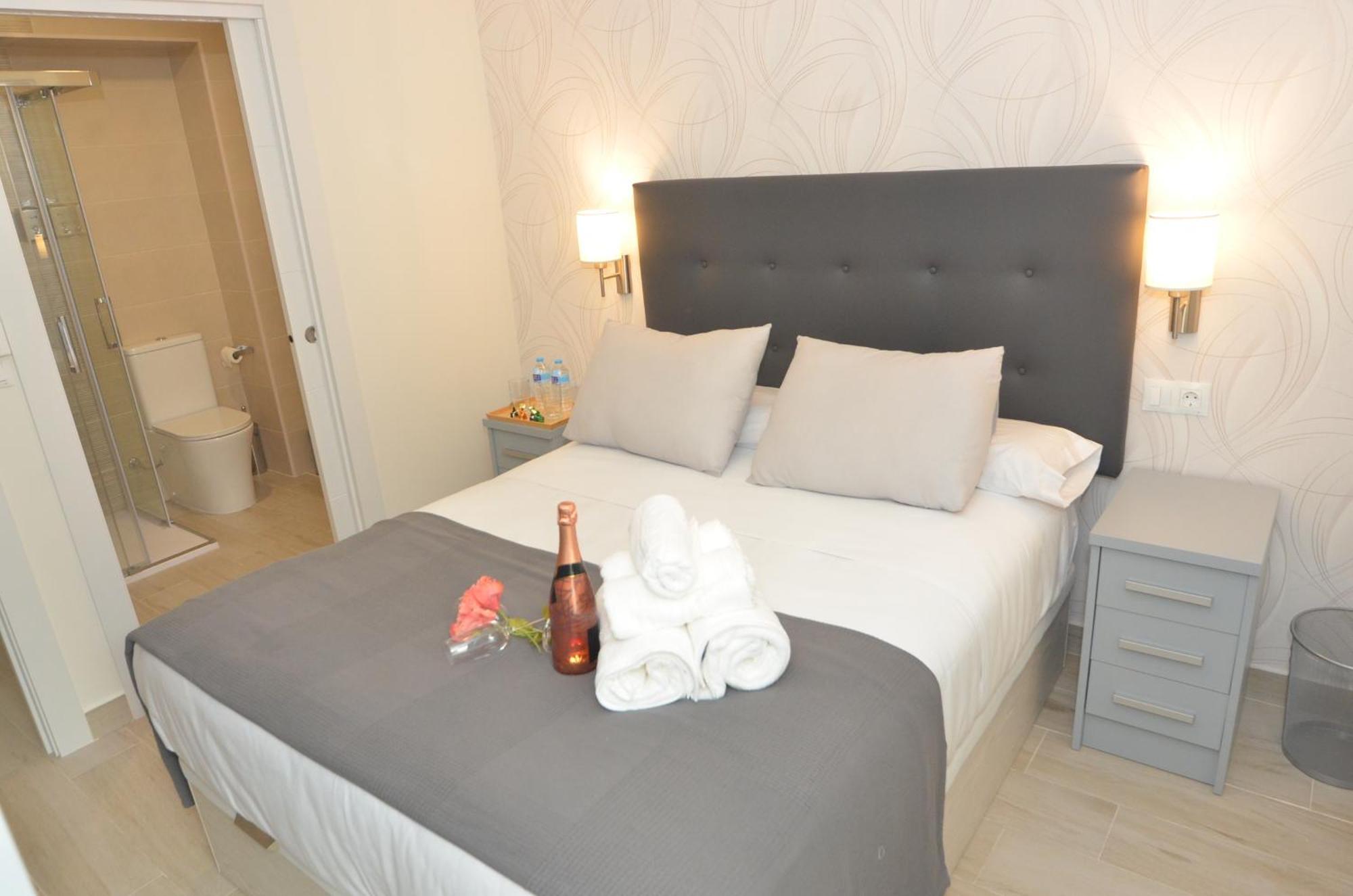 Alojamiento Beethoven Luxury Malaga Luaran gambar