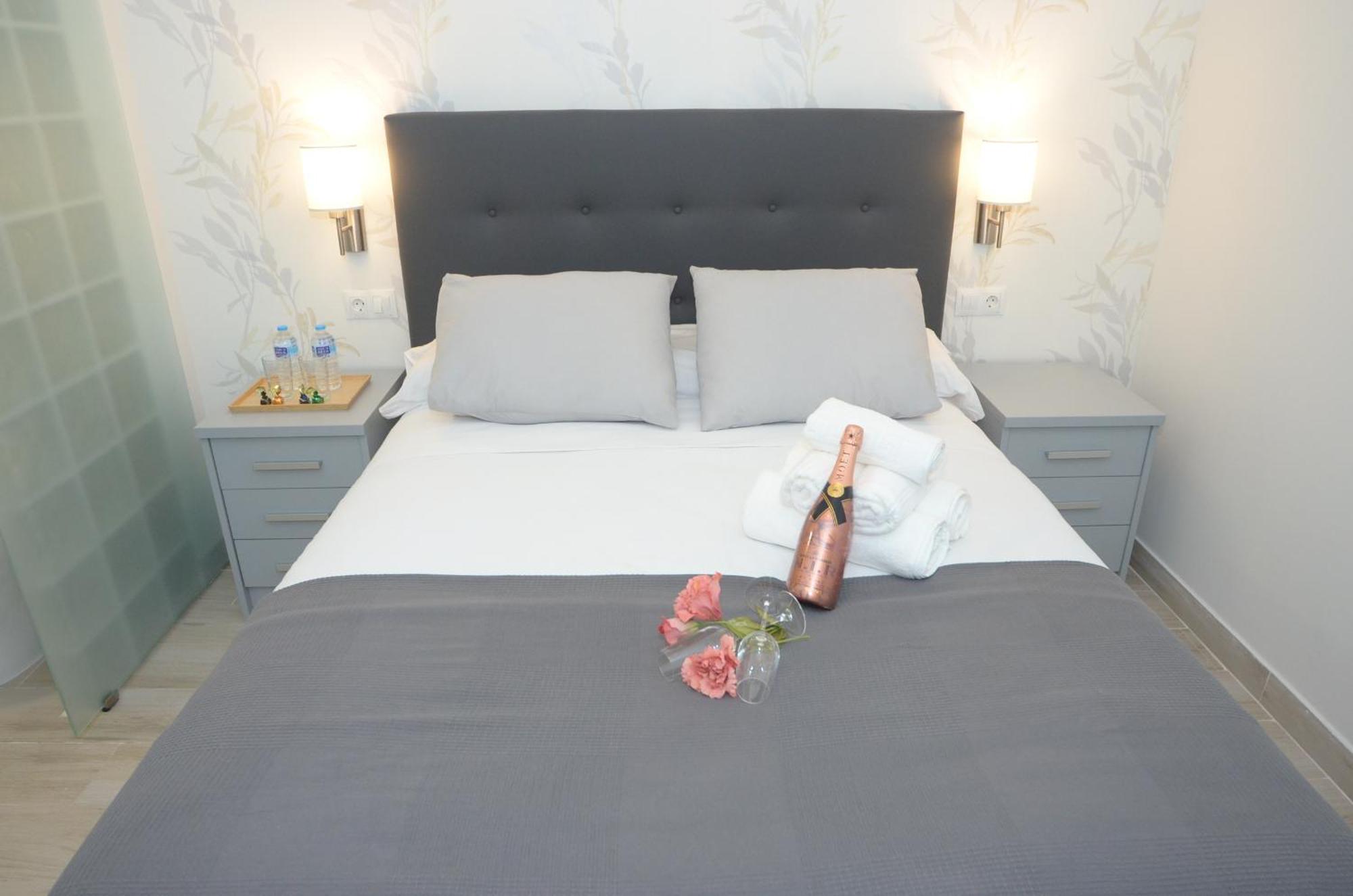 Alojamiento Beethoven Luxury Malaga Luaran gambar