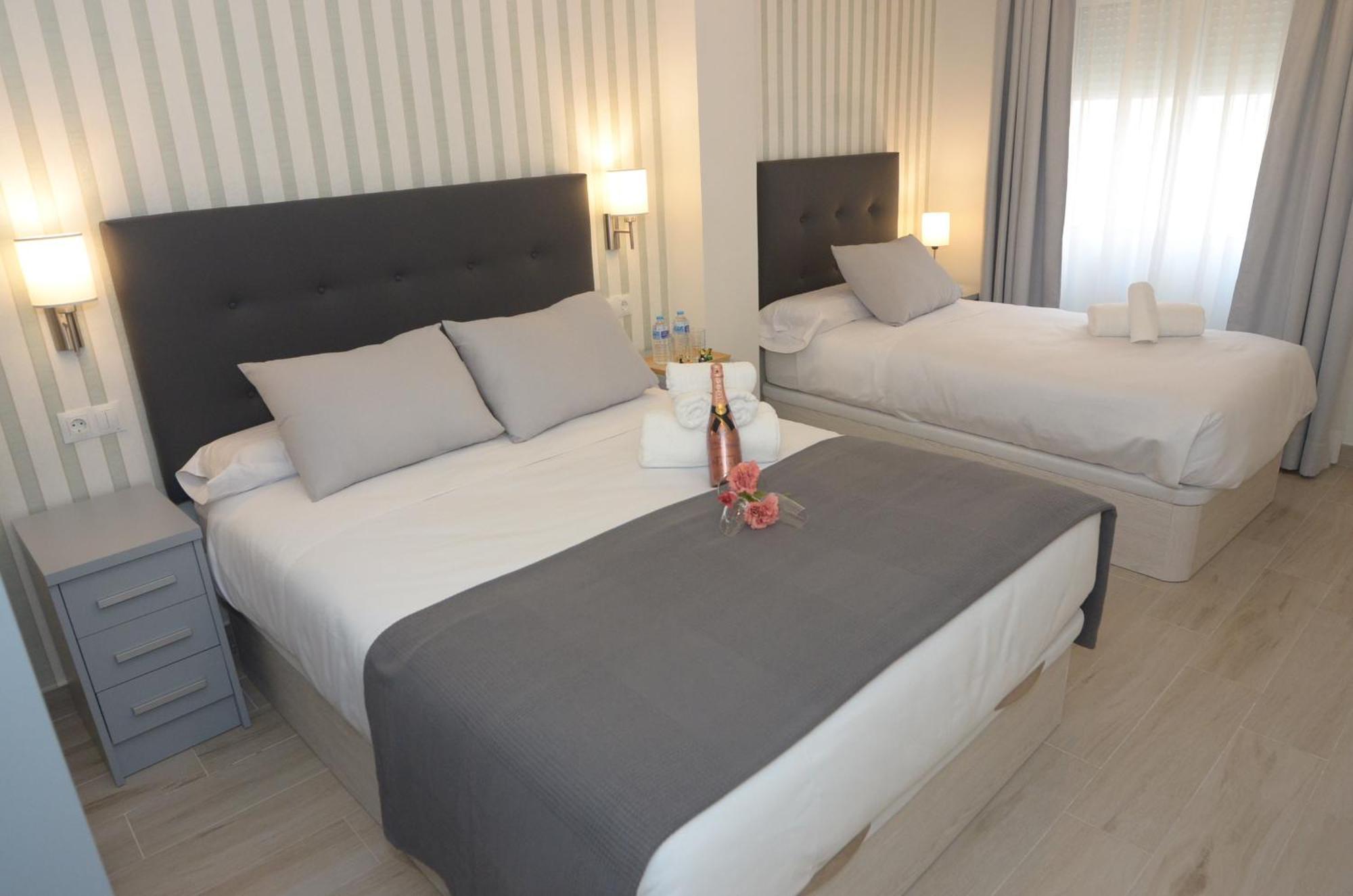 Alojamiento Beethoven Luxury Malaga Luaran gambar