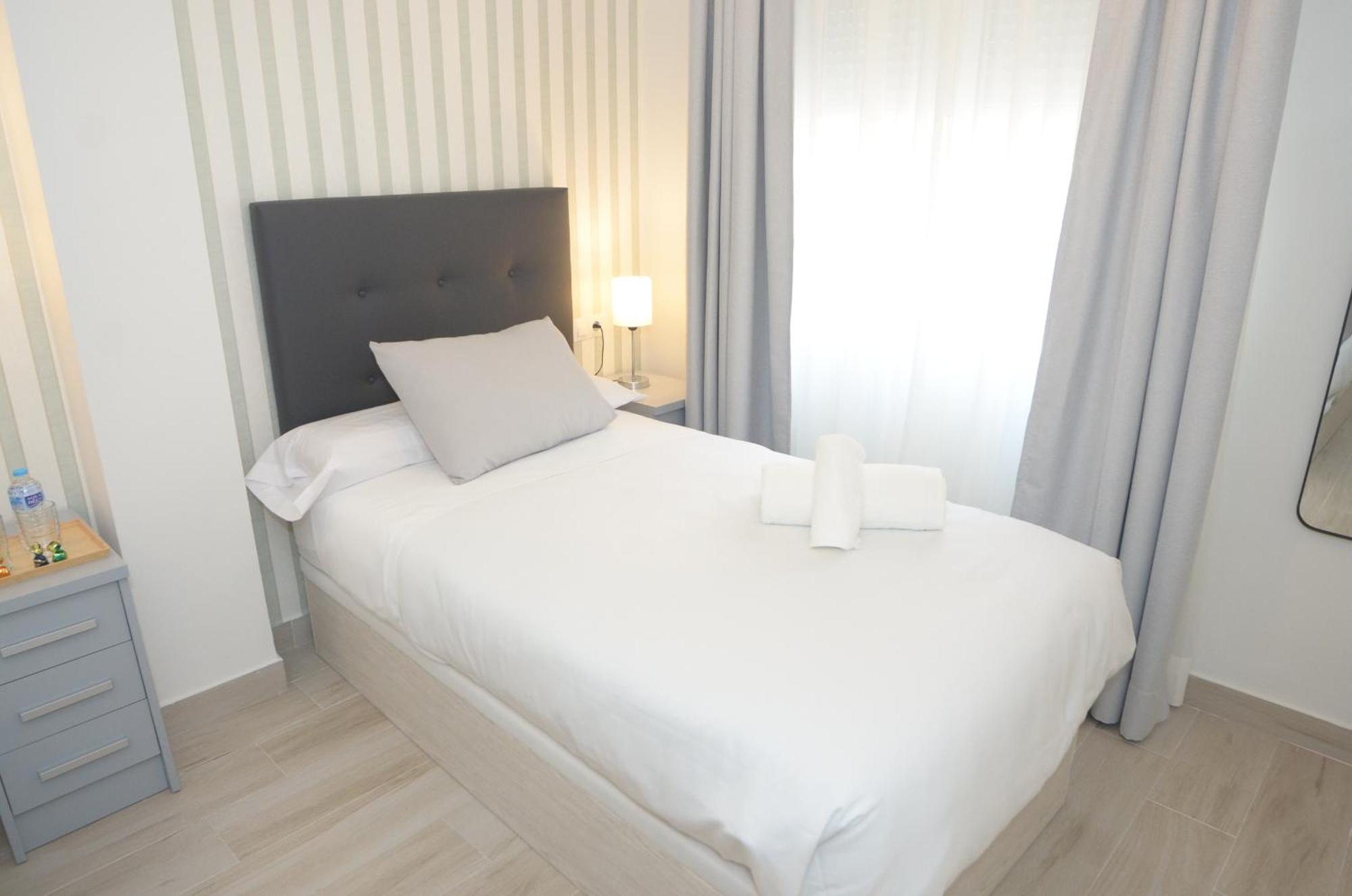 Alojamiento Beethoven Luxury Malaga Luaran gambar