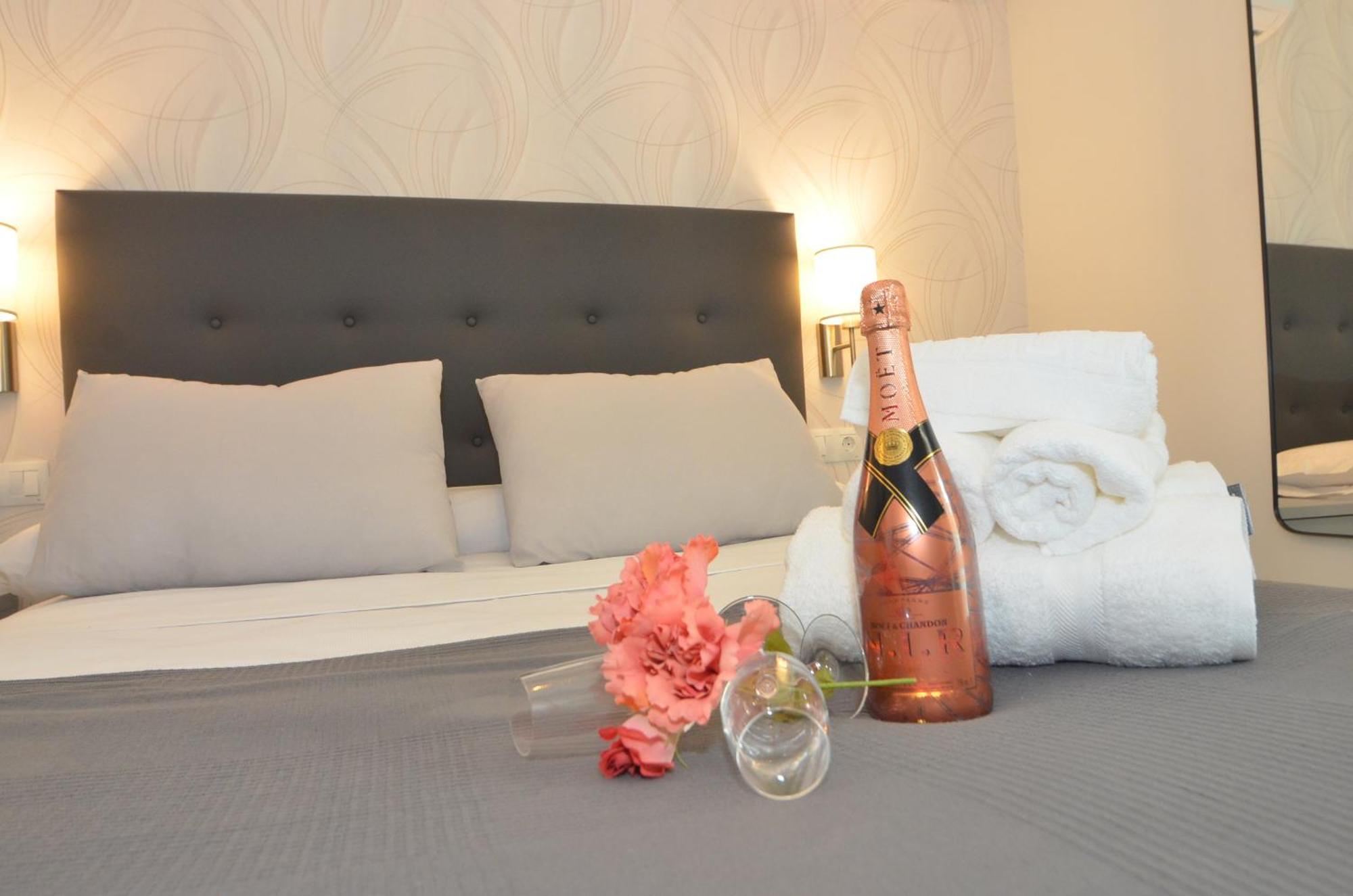 Alojamiento Beethoven Luxury Malaga Luaran gambar